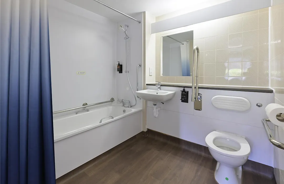 Travelodge Tamworth M42-1