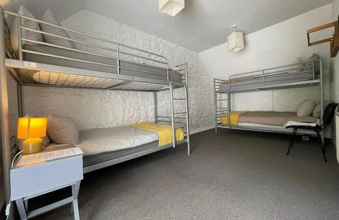 Hartfield House Hostel-1