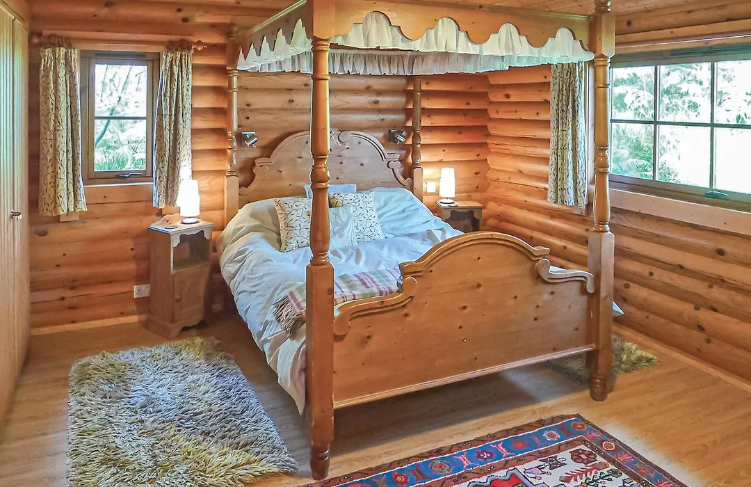 Loch Shuna Lodges-1