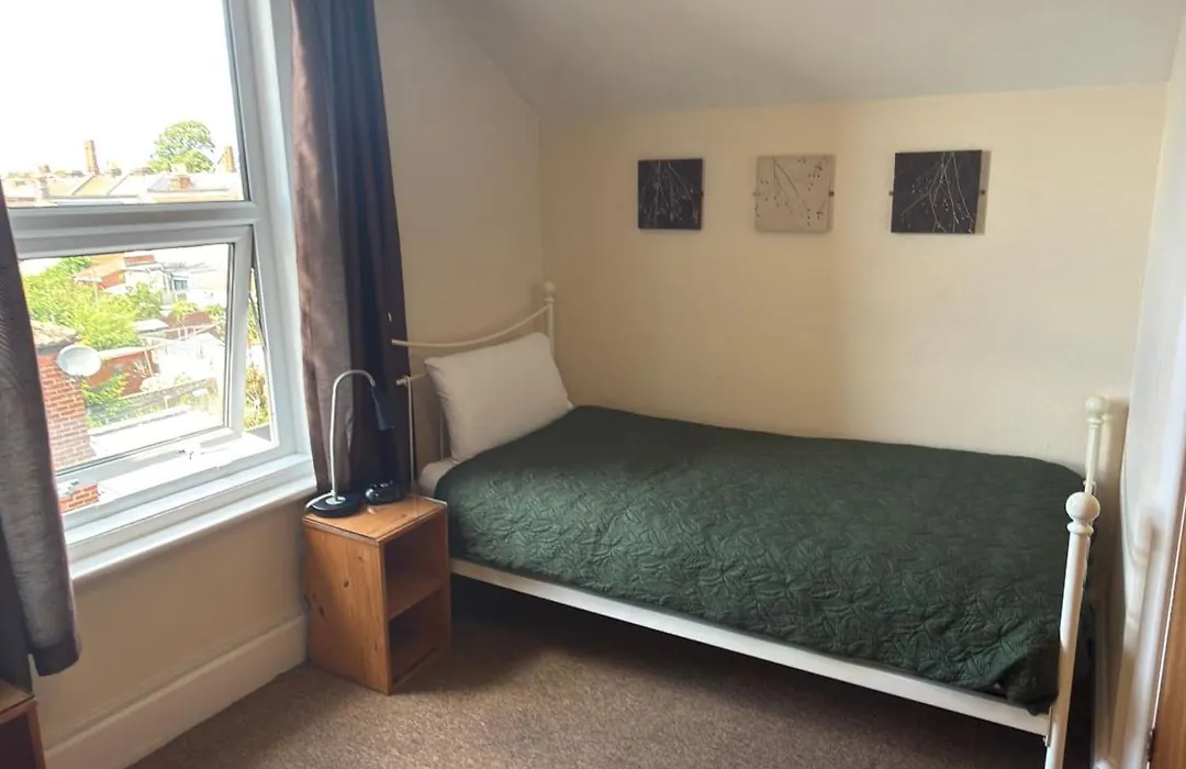 Waverley Park Lodge-1
