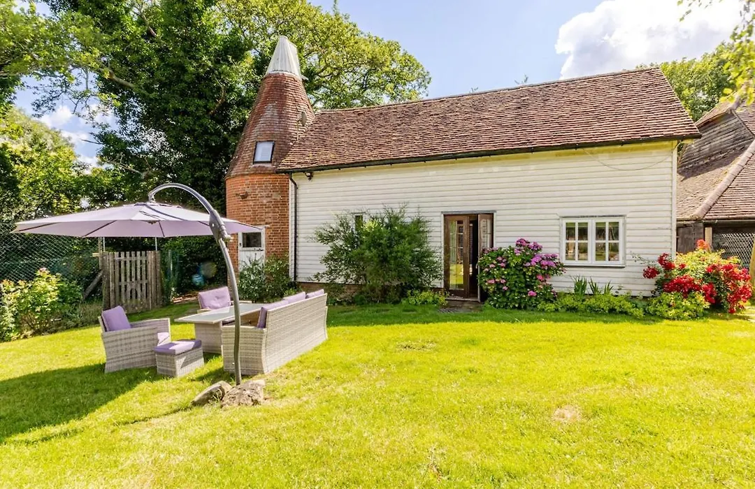 Beautiful 2 Bed Oast - 15 Acre Farm - Tunbridge Wells-1
