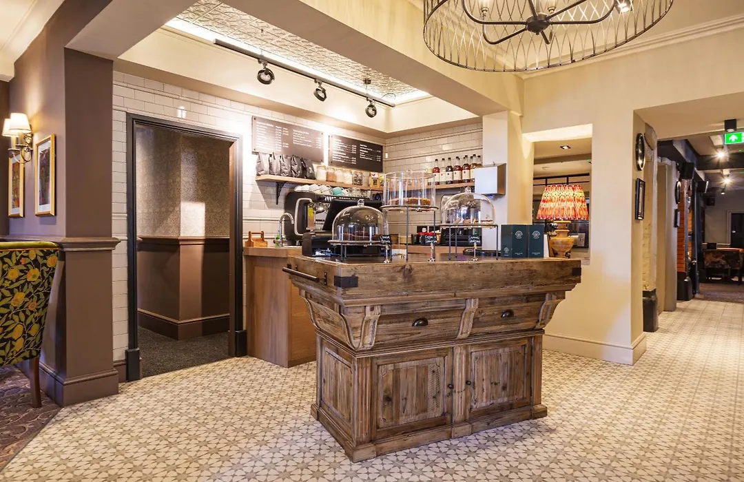 The George Hotel, Amesbury, Wiltshire - The Coaching Inn Group-1