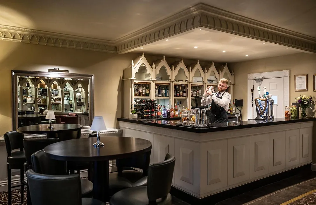 Brandshatch Place Hotel & Spa-1