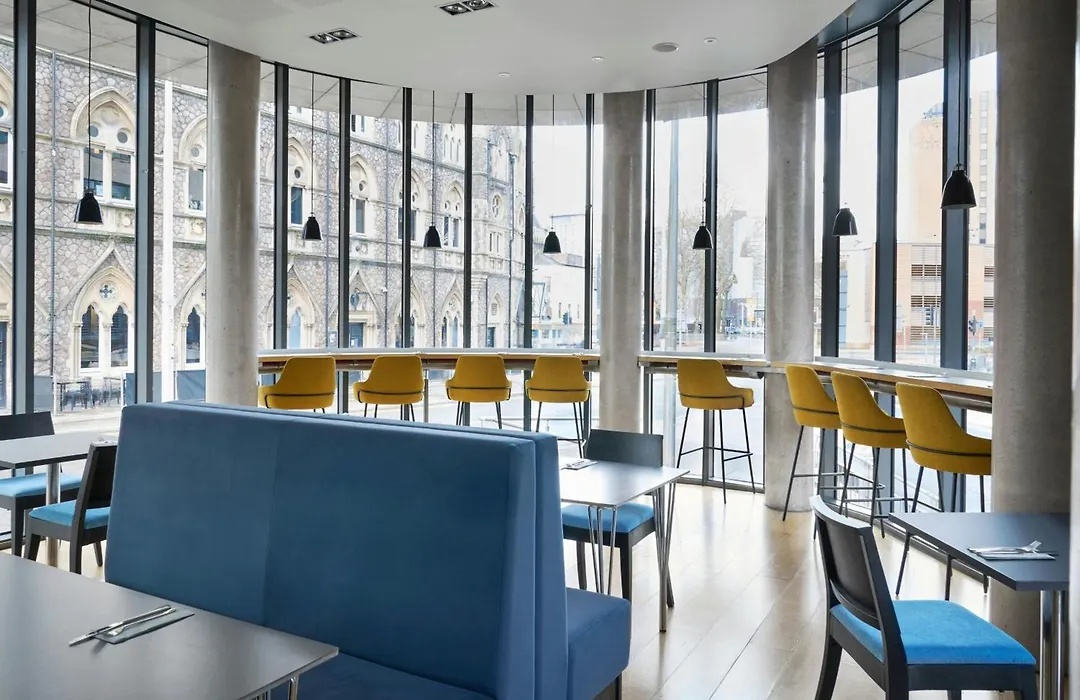 Four Points Flex By Sheraton Cardiff-1