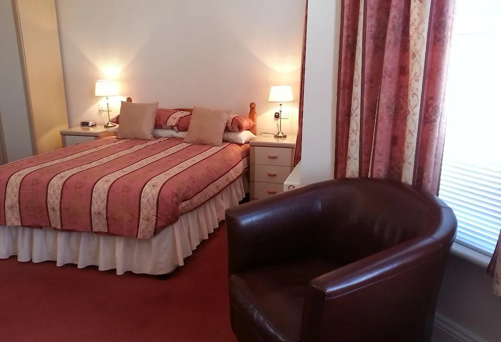 Landguard Lodge-1