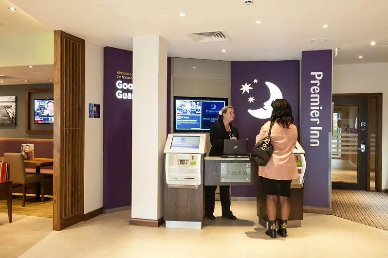 Premier Inn Fleet-1