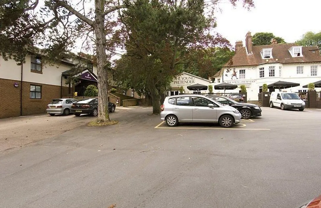 Premier Inn Kings Langley-1