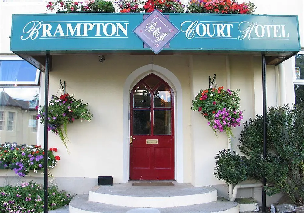 Brampton Court-1