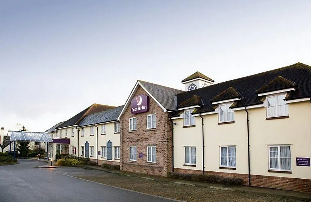 Premier Inn Ipswich - Chantry Park-1