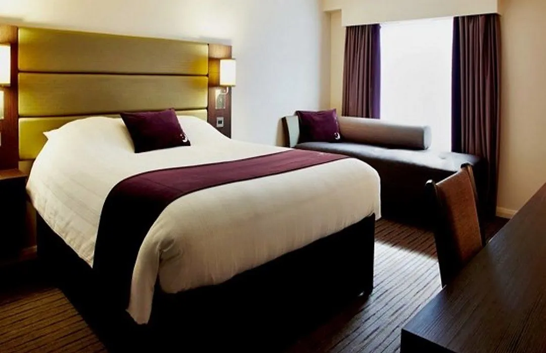 Premier Inn Bradford South-1