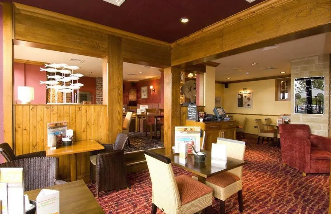 Premier Inn Doncaster Central-1