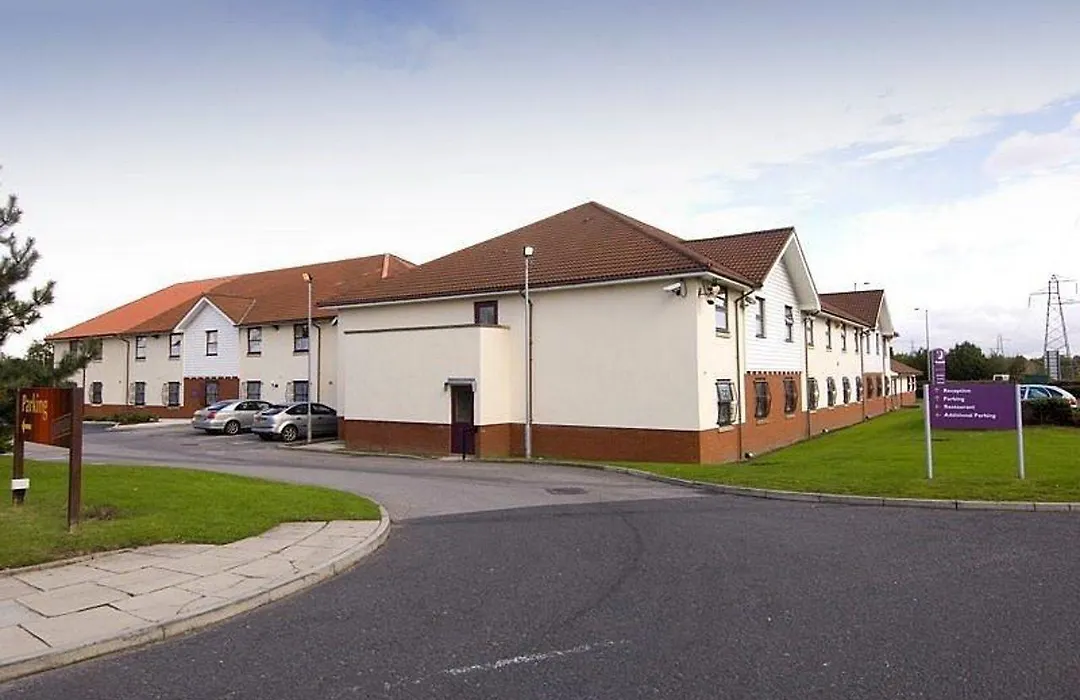 Premier Inn Liverpool North-1