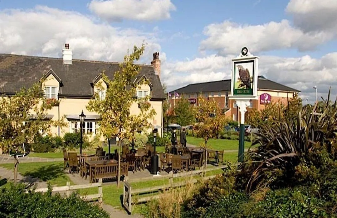 Premier Inn Wakefield South - M1 Jct39-1