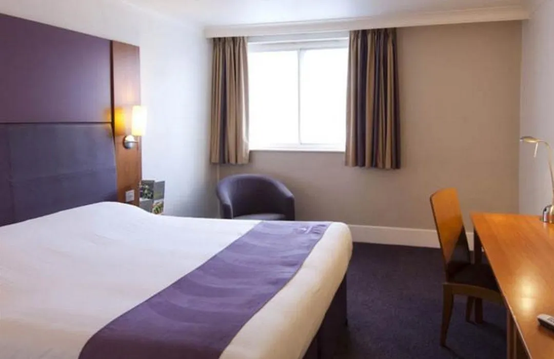 Premier Inn Glasgow Newton Mearns - M77 J4-1