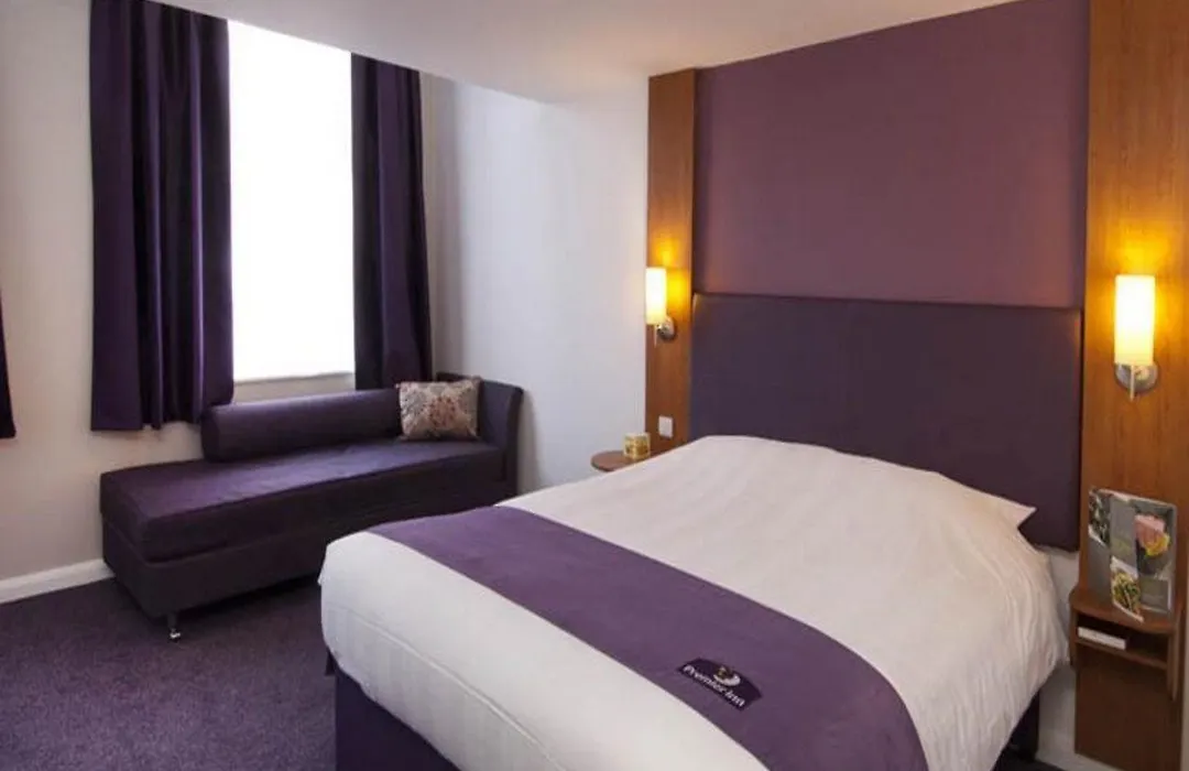 Premier Inn Glasgow - Paisley-1