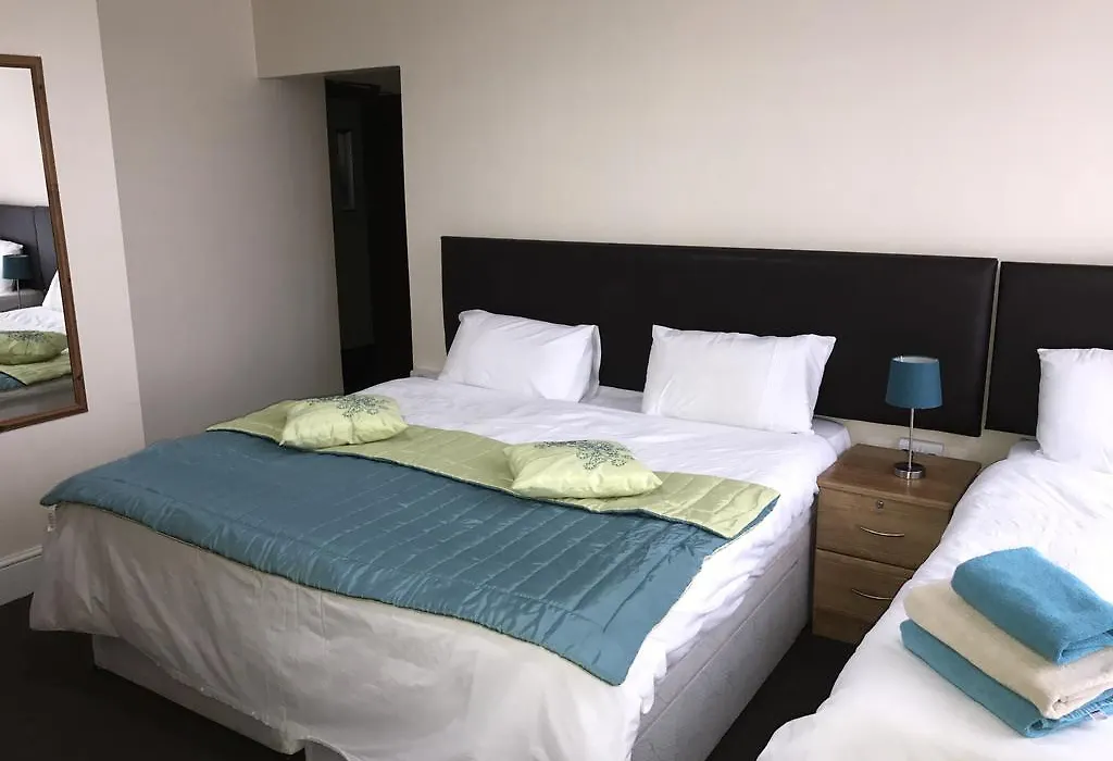 Acorn Lodge Guest House - Free Parking-1