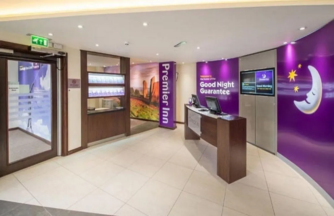 Premier Inn Stourbridge Town Centre-1