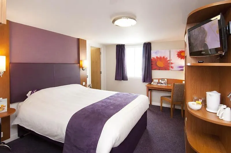 Premier Inn Premier Inn Cardiff East-1