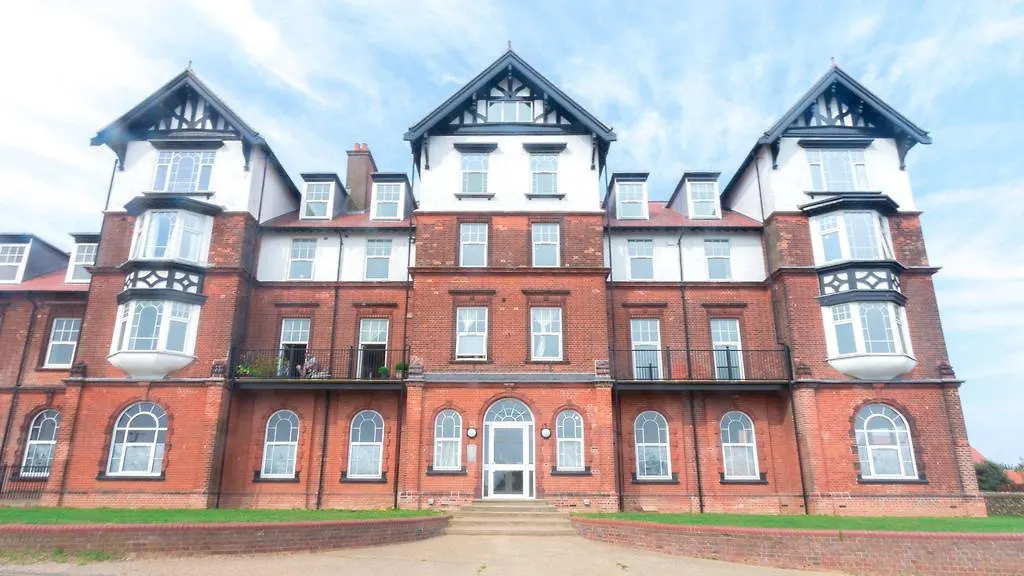 Grand Norfolk-1