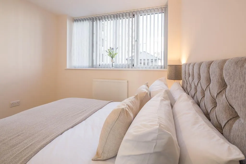 Skyline Serviced Apartments - Stevenage-1