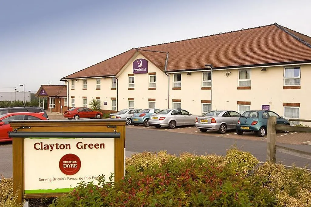 Premier Inn Oldham Central-1