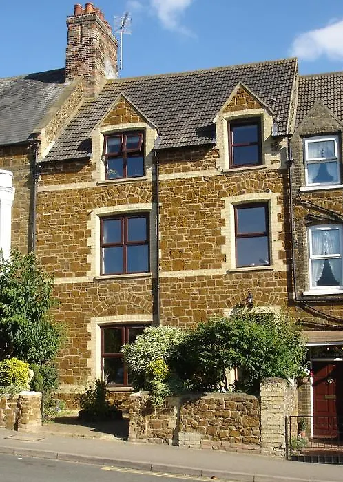 Honeycomb House Apartments-1