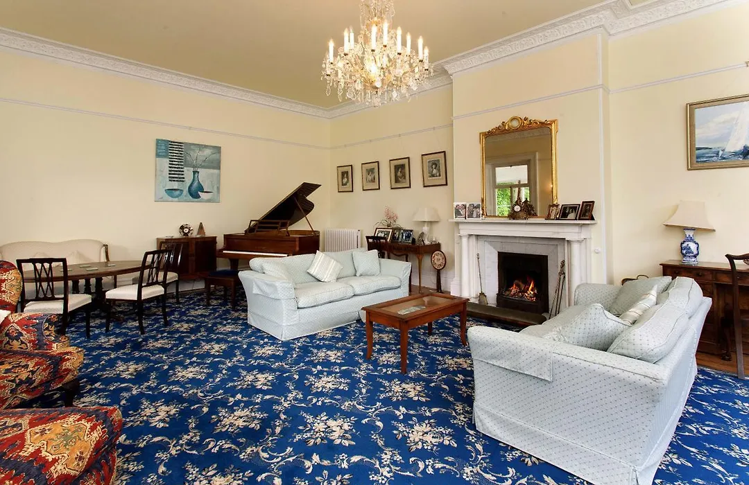 Hollybank House-1