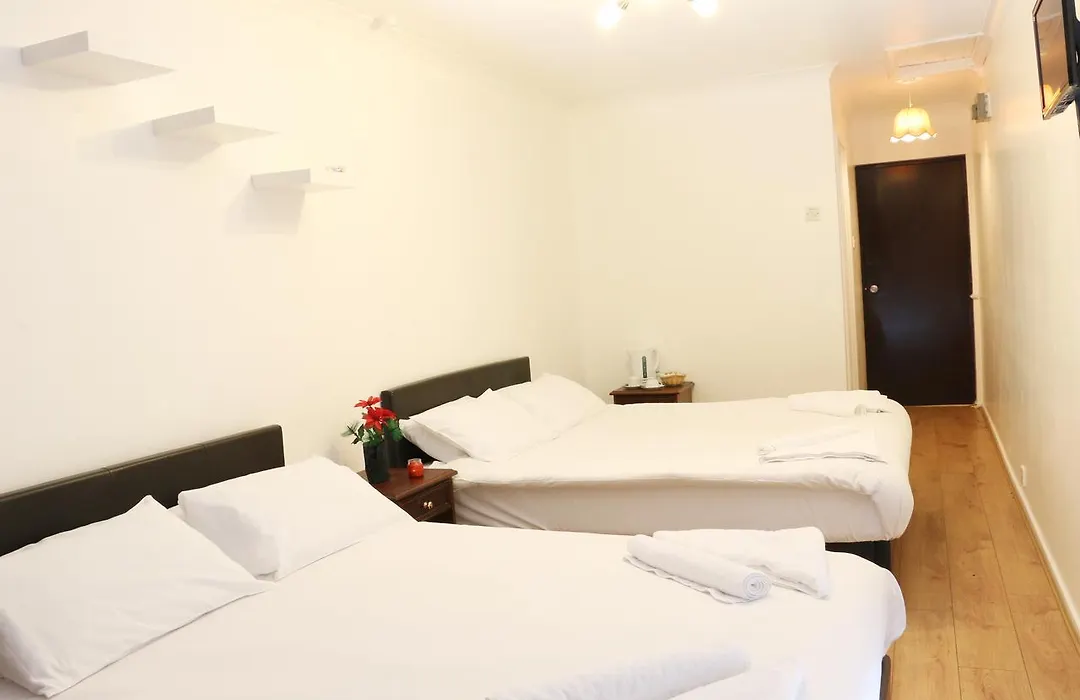 Island Inn-1