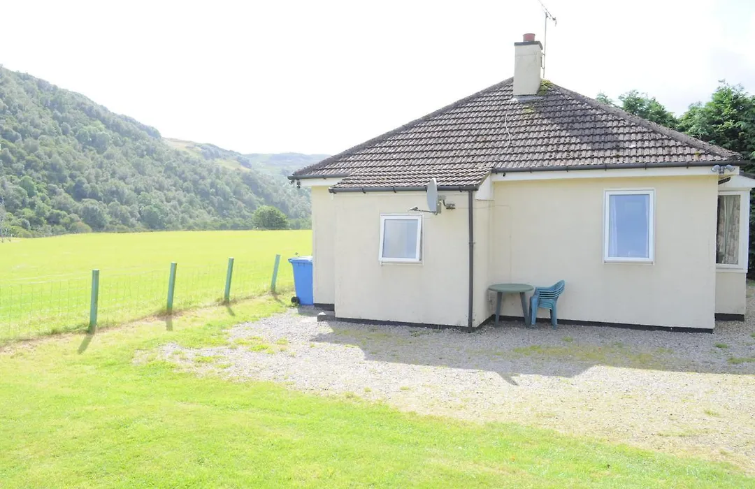 Lamont Chalet Self Catering Holiday Homes Creagmhor Glenelg Iv408La-1