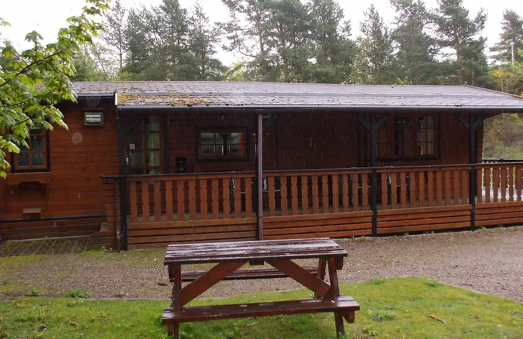 Lurchers Cabin Aviemore-1