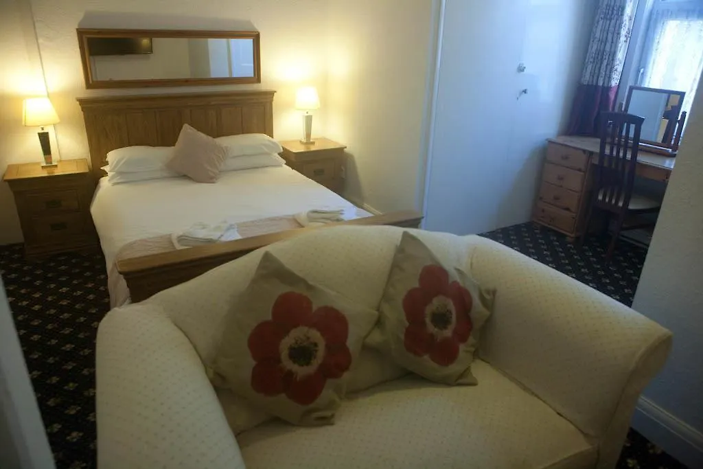 Cavell House Bed And Breakfast-1