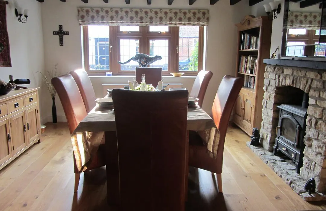 Rose Cottage-1