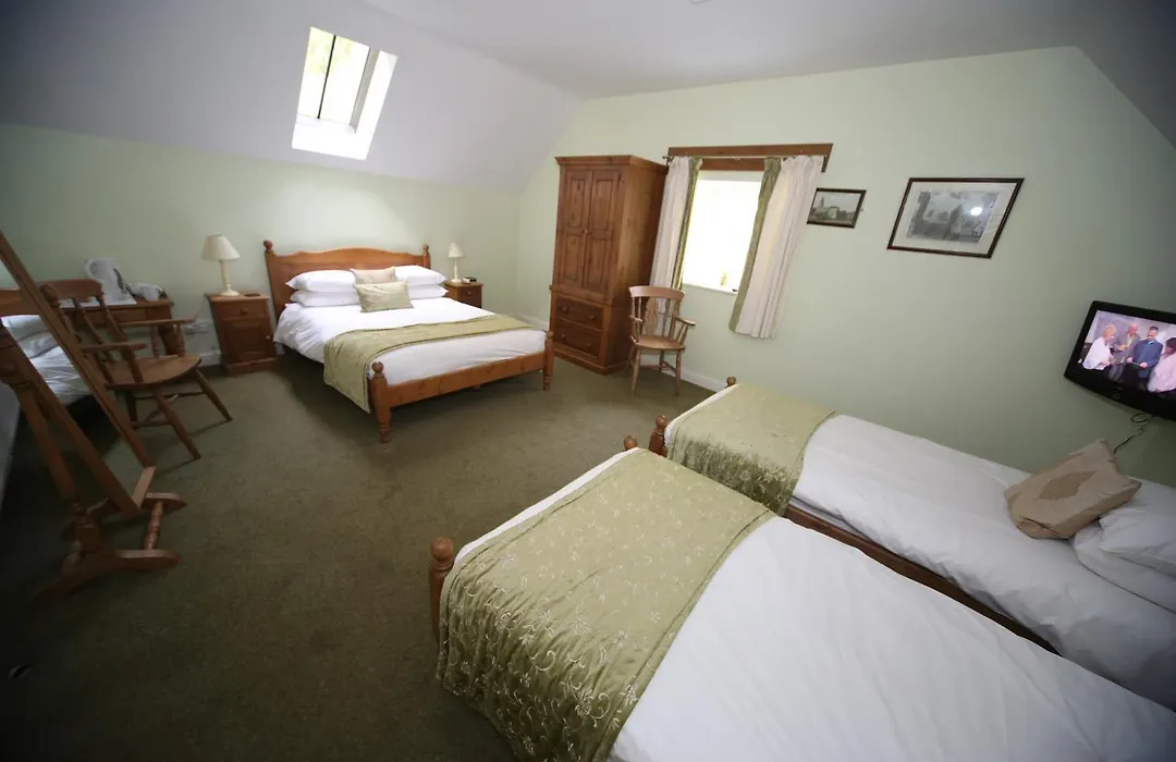 Oyo Ladybower Inn-1