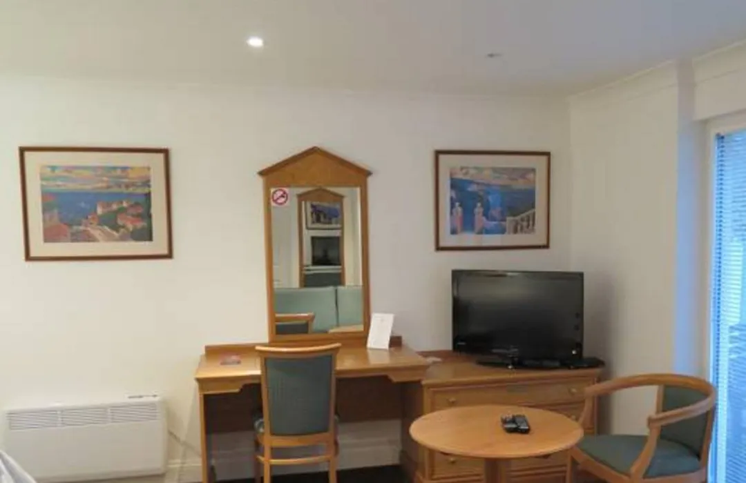 Annexe At Gosfield Lake-1