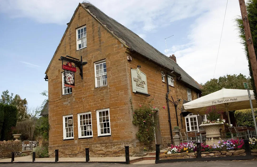The Red Lion-1