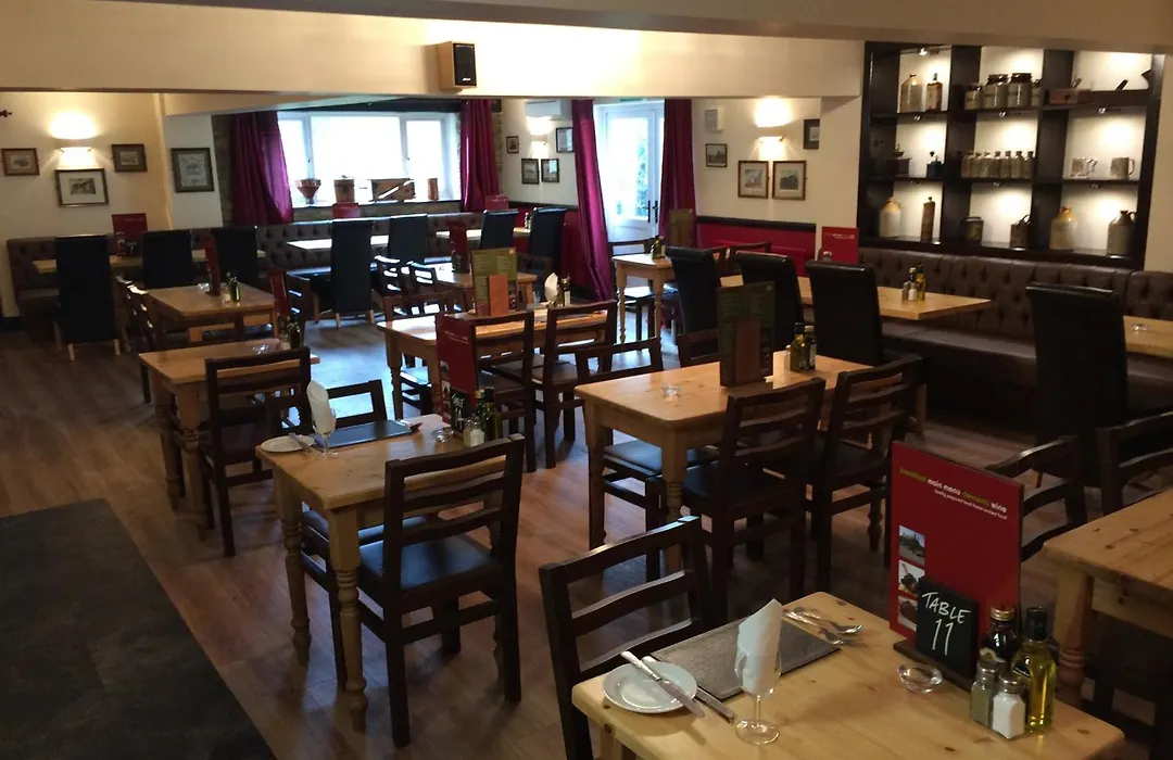 Hunters Lodge Inn-1