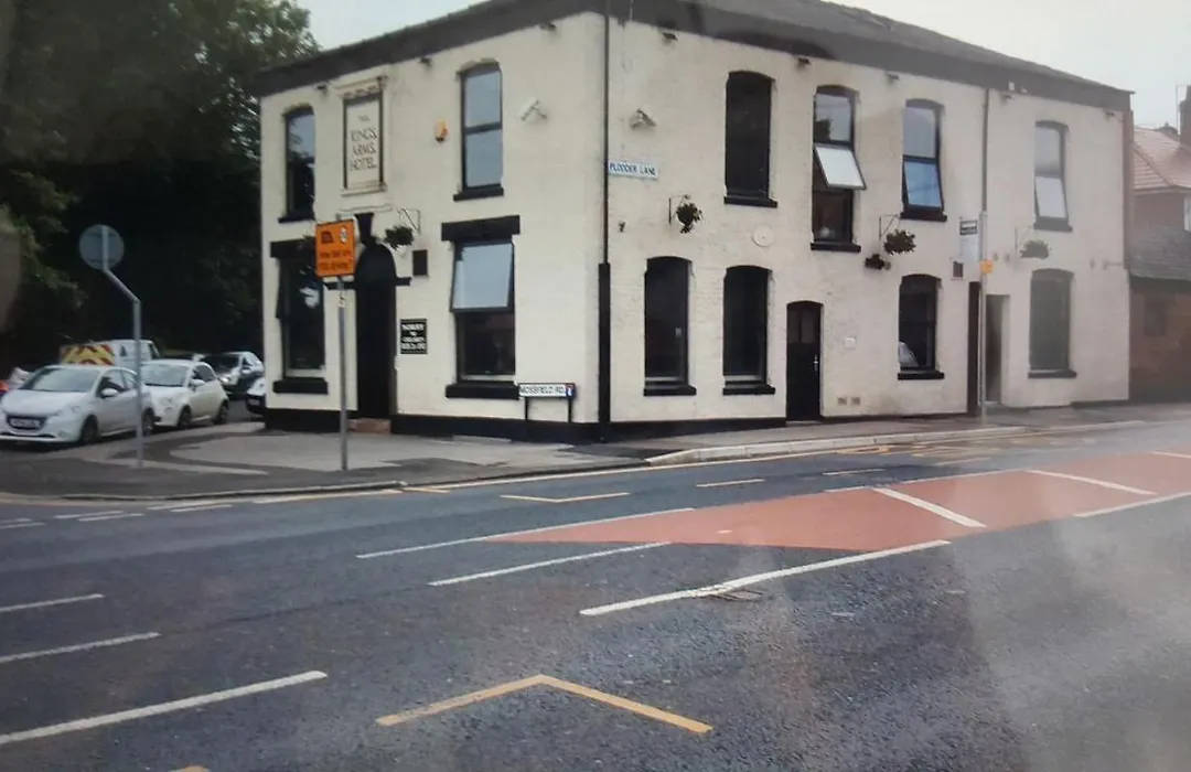 Kings Arms Hotel-1