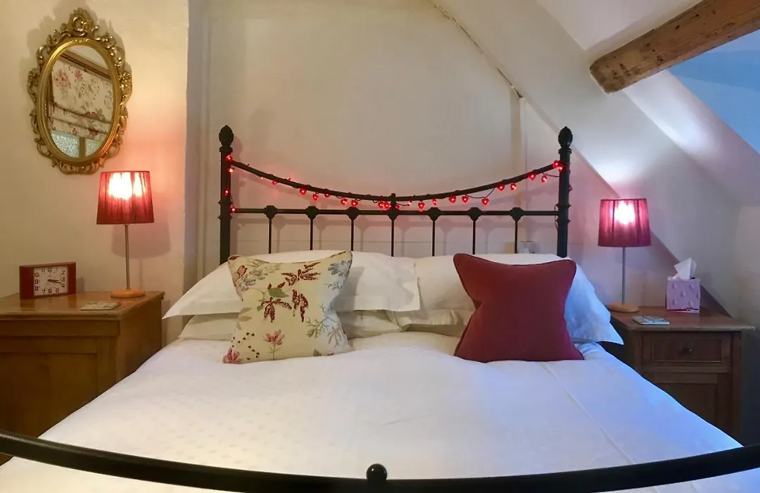 Cyntwell Guest Accommodation-1