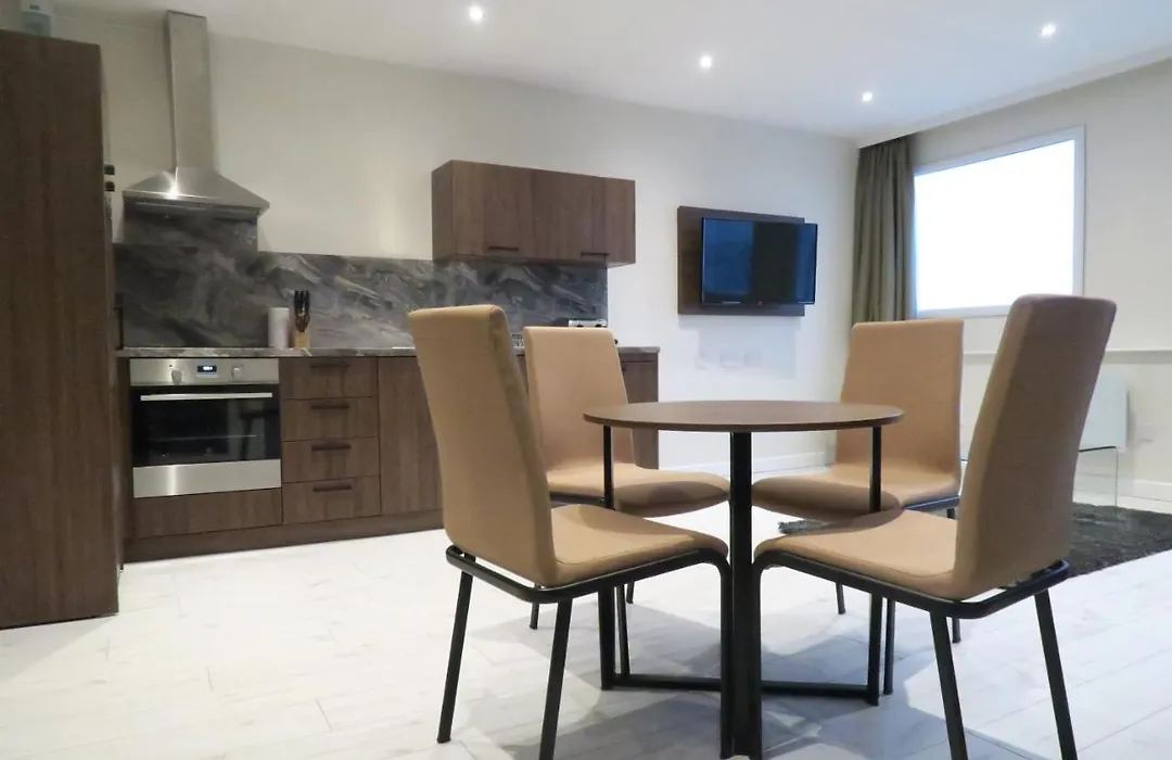 Quay Apartments Clarence House-1