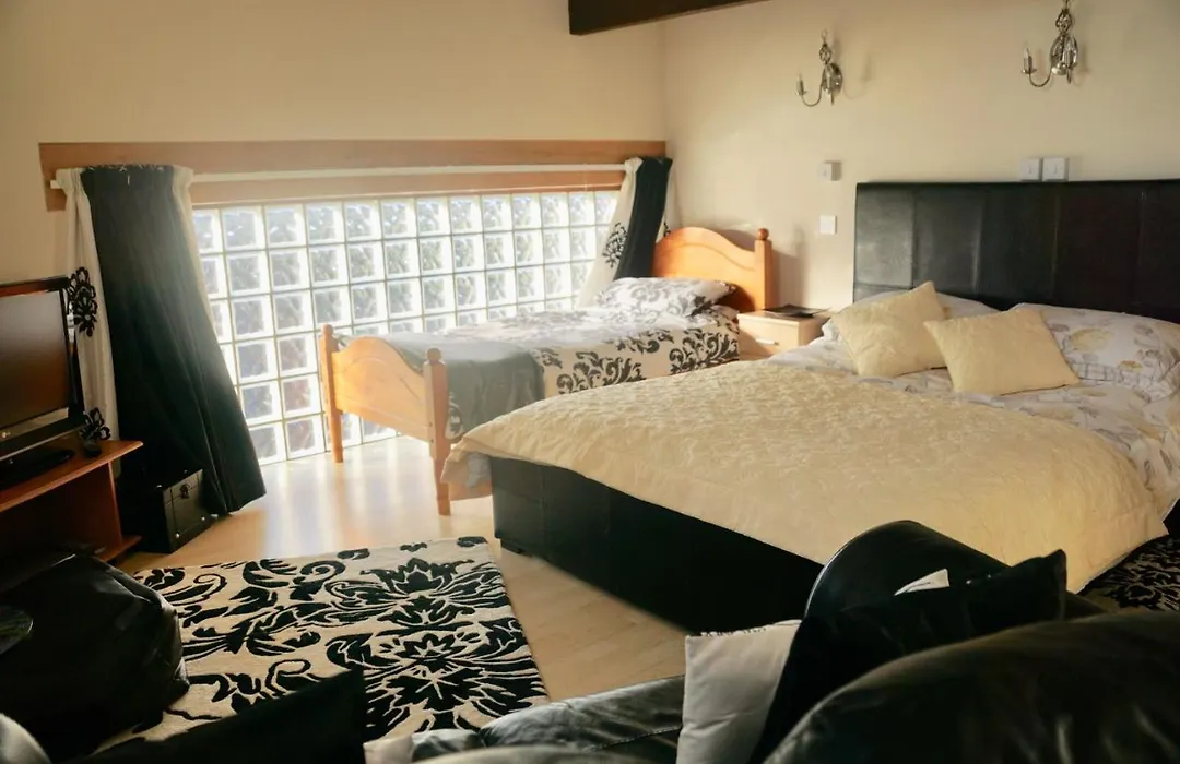 Ravencar Farm B&B-1