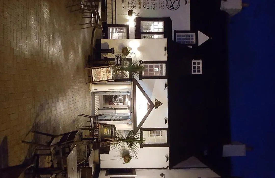 The Cross Keys-1