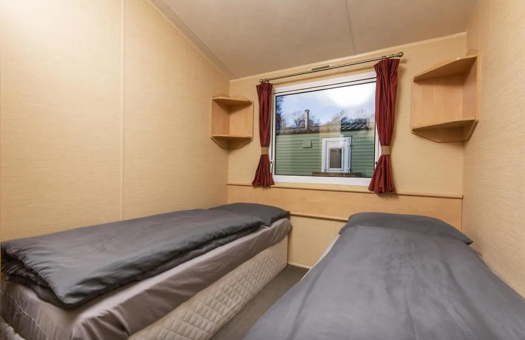 Ty Canol Caravan Park-1