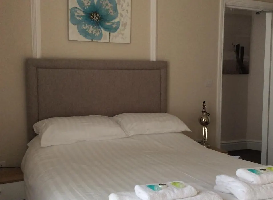 Breeze B&B-1
