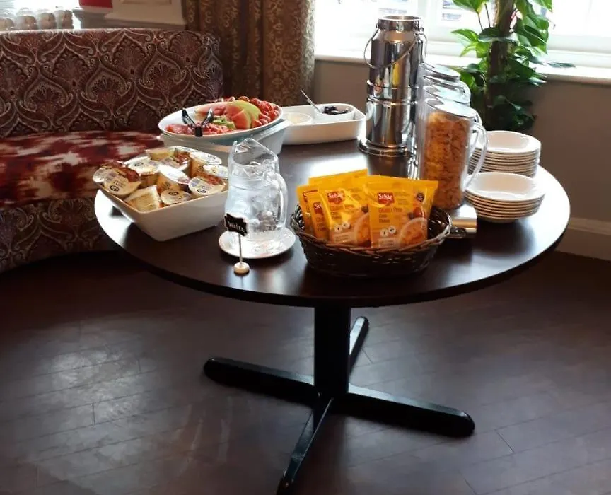 Great Western Hotel-1