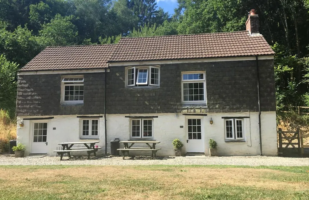 Tresarran Cottages Cornwall-1