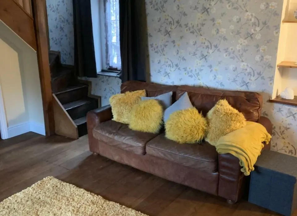 The Griffin Cottage-1