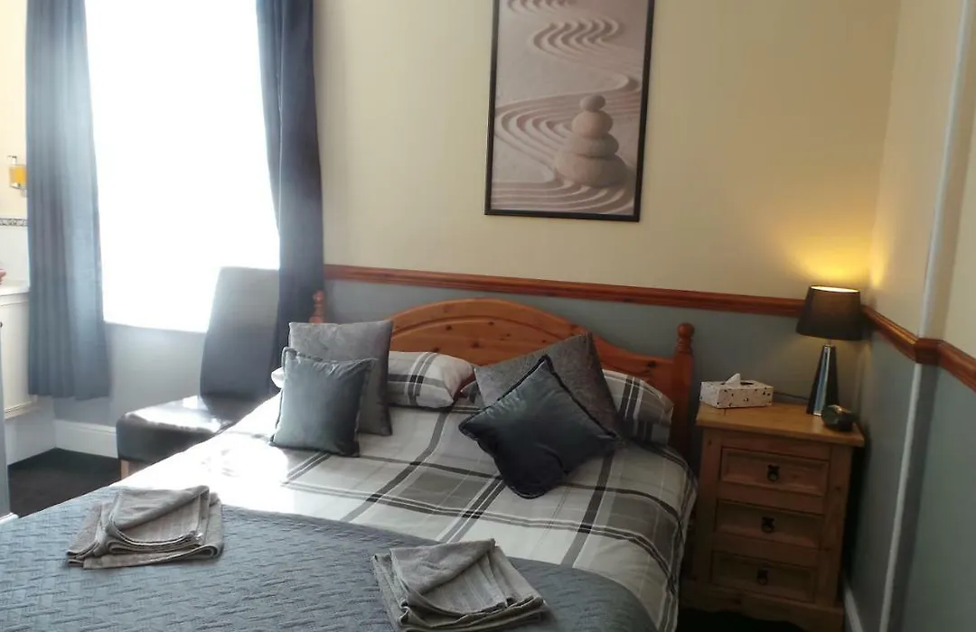 The Oakcliffe-1