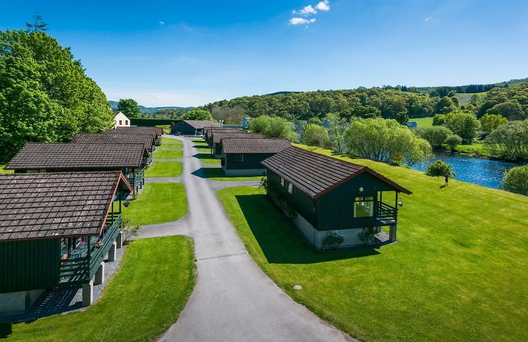 Logierait Pine Lodges-1