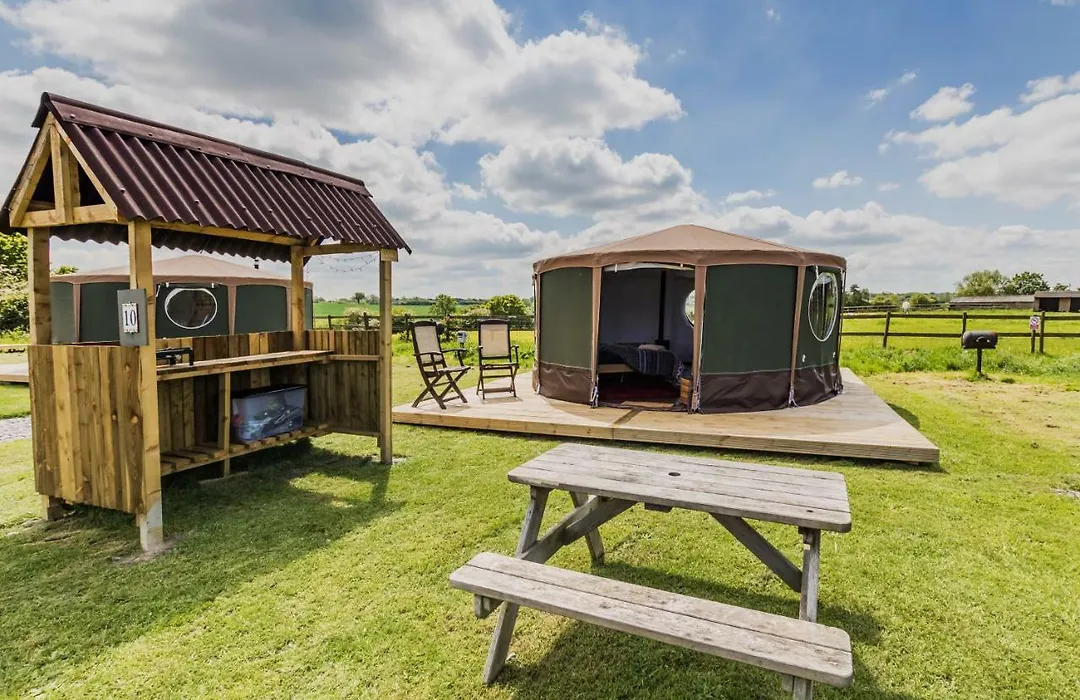 Mousley House Farm Campsite And Glamping-1