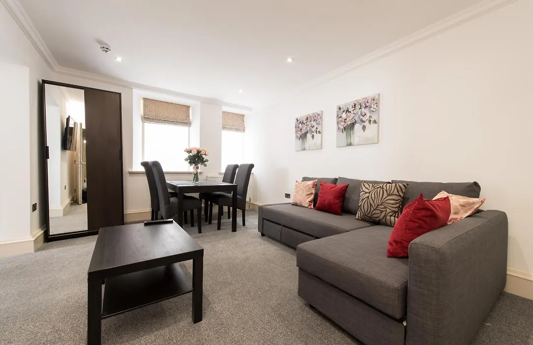 Royal Princes Suites-1